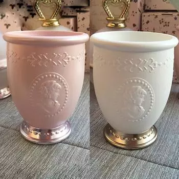 Держатель для кистей для макияжа с тиснением Laduree — белый/розовый — Роскошный футляр для хранения косметических кистей для красоты белый