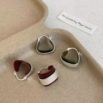 Дизайн Чувство Геометрический Капля Трехмерный Треугольный Ушной Зажим Женский Нишевый Индивидуальность Мода Изысканные Универсальные Серьги