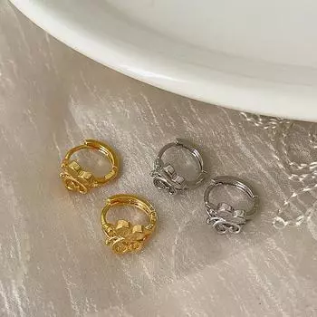 Design Sense Hollow Metal Butterfly Ear Buckle Women S French Retro Simple Personality Elegant Versatile Earrings