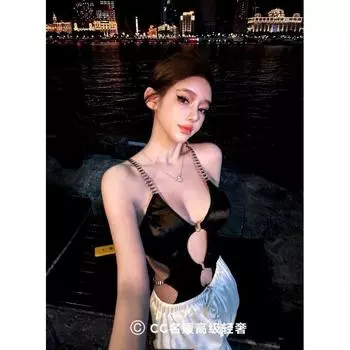 Designer Model Fashion Style Female 2024 Summer New Arrival Niche Style Unique Chic Black Cut-out Sexy Dress Black Dress In Stock S