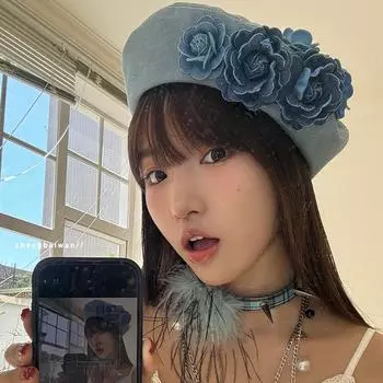 Дизайнерские трехмерные береты Camellia Caps Y2K Весна и лето Универсальные модные показы Face Little Painter Hats Woman 56-58cm светло-синий