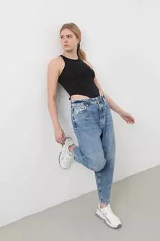 Детализированный гибкий корпус с защелкой, черный