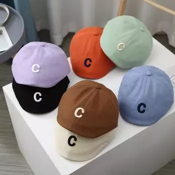 Дети носят береты задом наперед, иностранный стиль вышитая буква C вперед шляпа мальчики и девочки детская весенняя и осенняя шляпа прилив