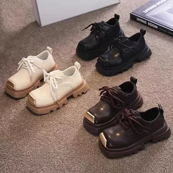 Детская кожаная обувь, черная весенне-осенняя новая детская обувь, маленькие кожаные туфли с квадратным носком для мальчиков, туфли с квадратным носком для девочек, в британском стиле 26 чёрный