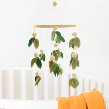 Детская кроватка Мобильный колокольчик ручной работы Детское украшение Визуальное развитие Фетровые листья и деревянные бусины для