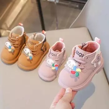 Детская обувь, хлопковые ботинки 2024 года, зимние новые корейские ботинки для девочек 1-3 лет, мягкая подошва, удобные теплые ботинки со звездами и медвежонком, милые детские ботинки 20(Inner-13.2cm) розовый