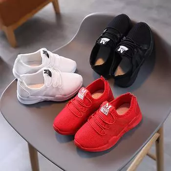 Детская повседневная обувь из дышащей сетки для бега для маленьких мальчиков и девочек с буквенным принтом 27 чёрный