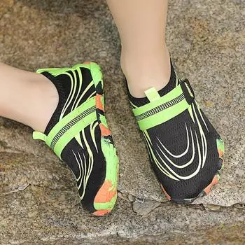 Детская водная обувь Аква-спортивная обувь Босоножки Обувь для мальчиков и девочек Аква-обувь для воды Дышащие быстросохнущие кроссовки Пляжные детские нескользящие тапочки Мягкие EU:27 фиолетовый