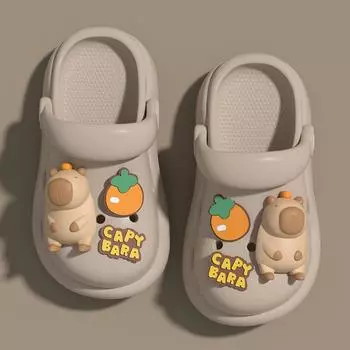 Детские дырявые туфли Kapibara, новые летние тапочки для мальчиков, которые наступают на дерьмо, нескользящие тапочки для родителей и детей, сандалии для девочек 24-25