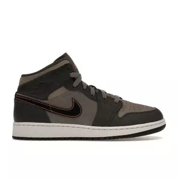 Детские кроссовки Air Jordan 1 Mid SE GS Night Stadium серо-черные на плоской подошве оловянные FQ8341-017 40
