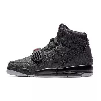 Детские кроссовки Air Jordan Jordan Legacy 312 GS с принтом слонов черные, университетско-красные AT4040-006 35.5
