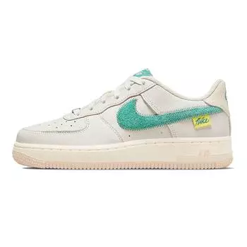 Детские кроссовки Nike Air Force 1 07 LV8 GS Test of Time кремового цвета с парусом кокосового молока DO5877-100 38