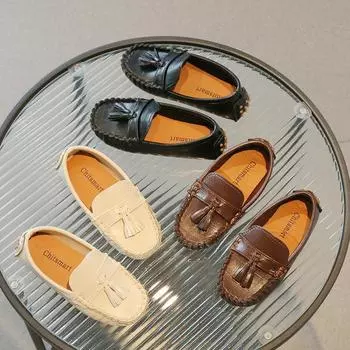 Детские модные мокасины простые плоские повседневные неглубокие мокасины без застежек детская модная простая мягкая универсальная повседневная обувь 25 белый