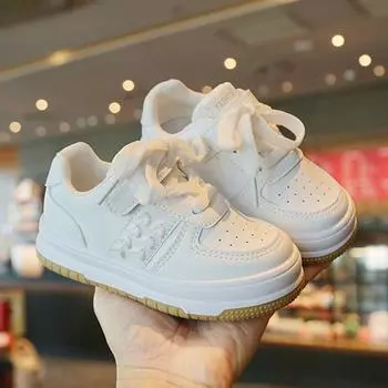 Детские модные стильные маленькие белые кроссовки на мягкой подошве, детские весенне-осенние новые дышащие повседневные модные кроссовки 21 (insole 13.5cm) белый