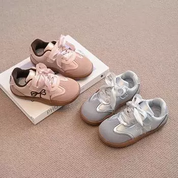 Детские повседневные кроссовки для девочек, кроссовки с мягкой подошвой, нескользящие, модные детские милые спортивные туфли, весна-осень 2024, новинка 23 серебряный