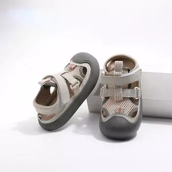 Детские сандалии для девочек 2024 года, летние, новые, модные, корейский стиль, мягкая подошва, удобные, повседневные, противоударные, универсальные, с вырезами 27 чёрный