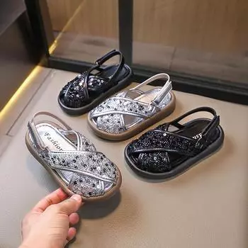 Детские сандалии летние блестящие повседневные пляжные тапочки для девочек новые универсальные детские сандалии с антиударной подошвой и пайетками модные 23 чёрный