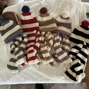 Детские шапки, шарфы, комплекты из двух предметов, зимние для мальчиков и девочек, для отдыха на природе и тепла, полосатые вязаные шерстяные шапки в зарубежном стиле suitable for children around 2-8 years old