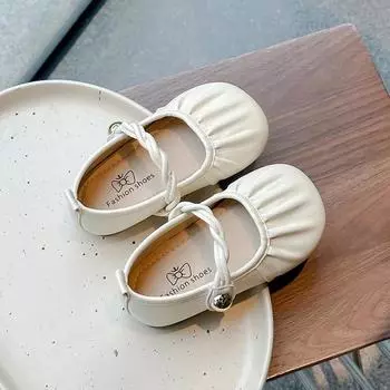 Детские танцевальные туфли, однотонные, универсальные, для девочек, на плоской подошве, с плиссировкой и круглым носком, 2024 г., новые детские туфли принцессы из кожи, милая, мягкая подошва 23 бежевый