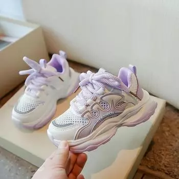 Детские теннисные туфли Air Mesh дышащие кроссовки для студентов кроссовки мода 2024 абсолютно новые детские спортивные туфли мягкая подошва 26 фиолетовый