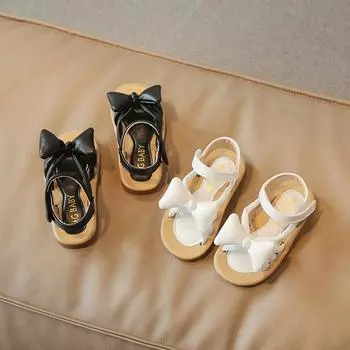 Детские универсальные дышащие пляжные туфли с открытым носком и большим бантом для девочек 2024 года, однотонные универсальные повседневные детские модные сандалии на плоской подошве 21 чёрный