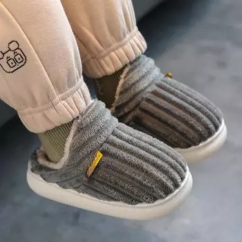 Детские зимние тапочки для мальчиков и девочек с нескользящей толстой подошвой из хлопка 22/23 inner length 14CM серый