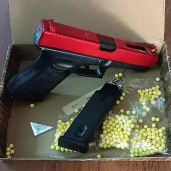 Детский игрушечный пистолет Love с пустым патронником, подвесной пулемет, игрушечный пистолет с быстросъемным ручным магазином для мальчика Q1, детский нижний магазин