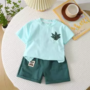 Детский комплект с короткими рукавами, футболка с круглым вырезом и узором в виде листьев для мальчиков + повседневные шорты, комплект из двух предметов, детская модная одежда S синий