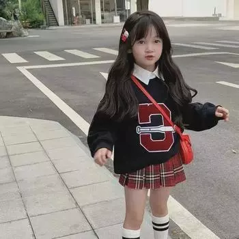 Детский осенний модный комплект: Комплект из двух частей: свитер и плиссированная юбка, подойдет девочкам от 3 до 8 лет. 11 for 100-110cm