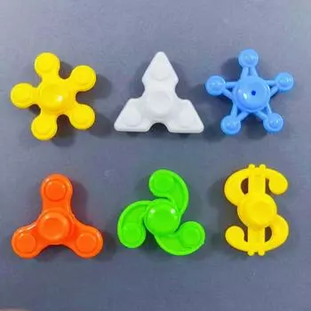 Детский пальчиковый гироскоп Мини гироскоп для вращения кончиками пальцев Пластиковая игрушка Яйцо Призрачные аксессуары Подарок для активности Игрушки Multi-style mixed package