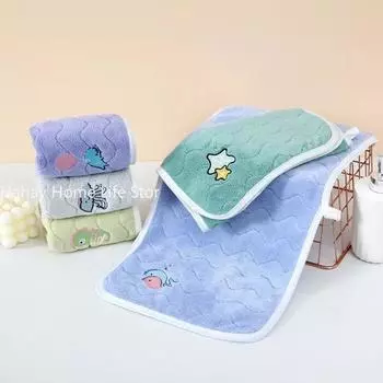 Детское банное полотенце для мальчиков и девочек, коралловый бархат, милое, мягкое, впитывающее, детское полотенце для новорожденных, мочалка для лица, полотенце 50x25 см