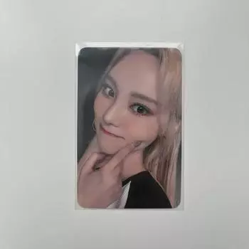 Девушка месяца Артемис Джинсоль Flip That Broadcast Фотокарточка