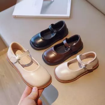 девушка в кожаных туфлях принцесса одиночная туфля 22