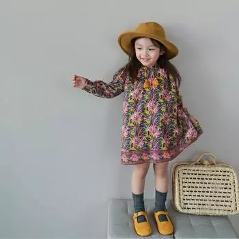 Девушки одеваются в удобную юбку с бахромой в пасторальном стиле 120