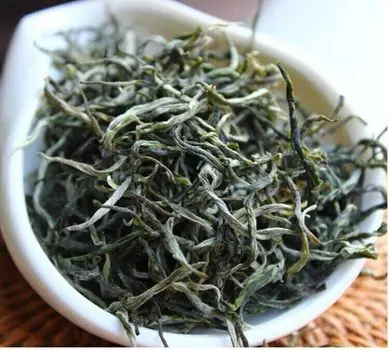 Dian Lv Silver Tips Yunnan Green Tea Превосходный органический продукт ранней весной Снежная гора 250g
