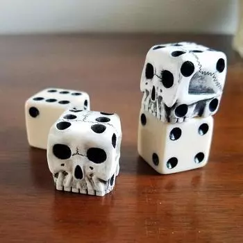 Игрушечные кости Износостойкая ручная работа в форме черепа Портативная античная отделка Резная игрушка для развлечений Белая смола