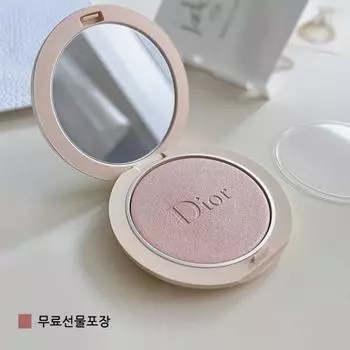 Dior Highlighter / Forever Couture Luminizer Highlighter Choose from 4 colors (1), 06 Coral Glow, 1 piece