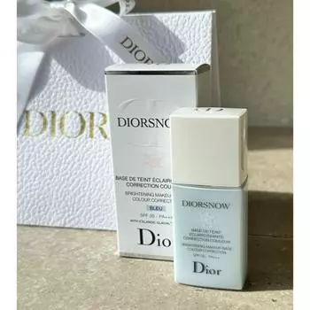 Dior Осветляющая основа под макияж, 1 шт., синяя
