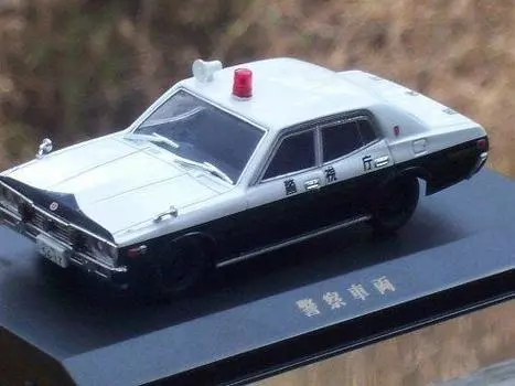 DISM 330 Cedric Late Model Patrol Car Департамента столичной полиции Завершенный продукт 1/43 GL-E [ 77]