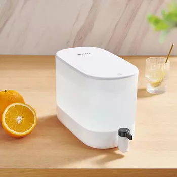 Диспенсер для напитков на холодильник емкостью 4 л с герметичным патрубком и кувшином для холодного сока белый