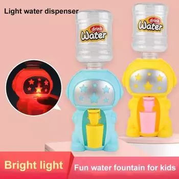 Диспенсер для воды. Мигающие огни. Интерактивная мини-игрушка с игрушкой. Развивает зрительно-моторную координацию и укрепляет связь между родителями и детьми. синий