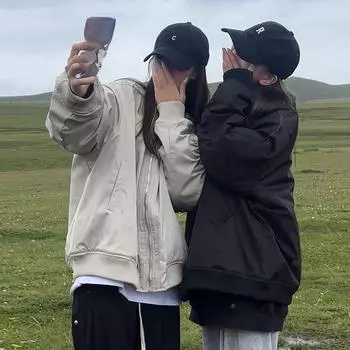 Дизайн нового простого бейсбольного воротника на молнии осенью и зимой 2023 года. Куртка-пальто. S чёрный