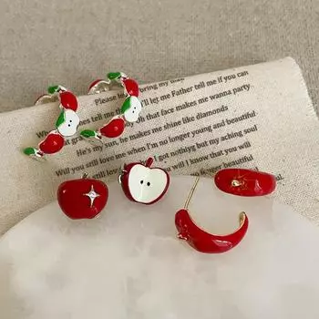 Дизайн Sense Игривые милые серьги-гвоздики в виде красного яблока Женские нишевые уникальные индивидуальные изысканные модные универсальные серьги