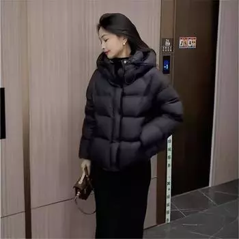 Дизайнерская пуховая куртка с капюшоном для женщин, зима 2025, новая, свободного кроя, из белого утиного пуха, утолщенная куртка-пуховик S чёрный