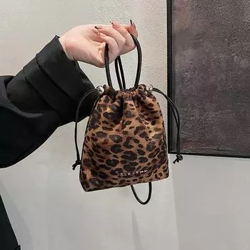 Дизайнерская универсальная сумка-мессенджер с леопардовым принтом и завязками на шнурке, женская сумка-ведро на осень и зиму с матовой текстурой 17*5*18 цветной печати леопарда