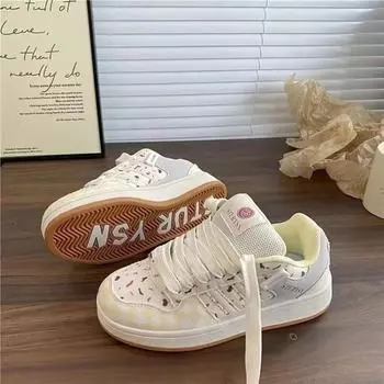 Дизайнерские кроссовки 2024 года, новая весенняя модная обувь для скейтбординга для женщин, повседневные теннисные женские кроссовки в уличном стиле для взрослых женщин 35