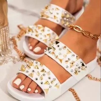 Дизайнерские летние сандалии на открытом воздухе, популярные римские шлепанцы с роскошными женскими пляжными сандалиями с заклепками 36 белый