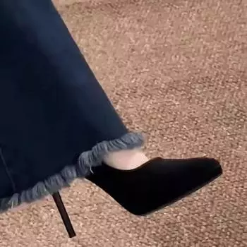 Дизайнерские туфли Классические каблуки для женщин Роскошные женские туфли Новые туфли для женщин Туфли-лодочки BlackFlock Супер высокие каблуки Сексуальные острые носки 35