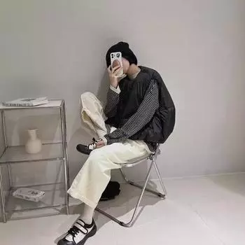 Дизайнерский нишевый дизайн с круглым вырезом и силуэтом на плечах, пуховик 2024 года, новинка зимы, короткий жилет тыквы One size чёрный