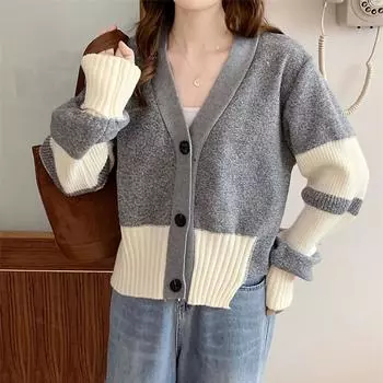 Дизайнерский смысл контрастный цвет V-образный вырез вязаный кардиган женский осень и зима новый свободный и тонкий свитер женское пальто топ one size fits all серый